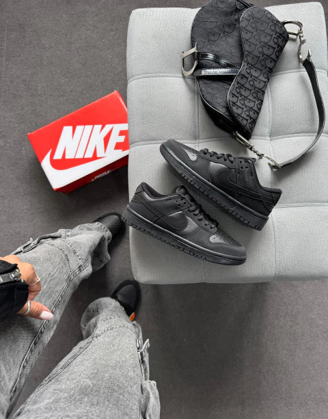 Dunk Low Black