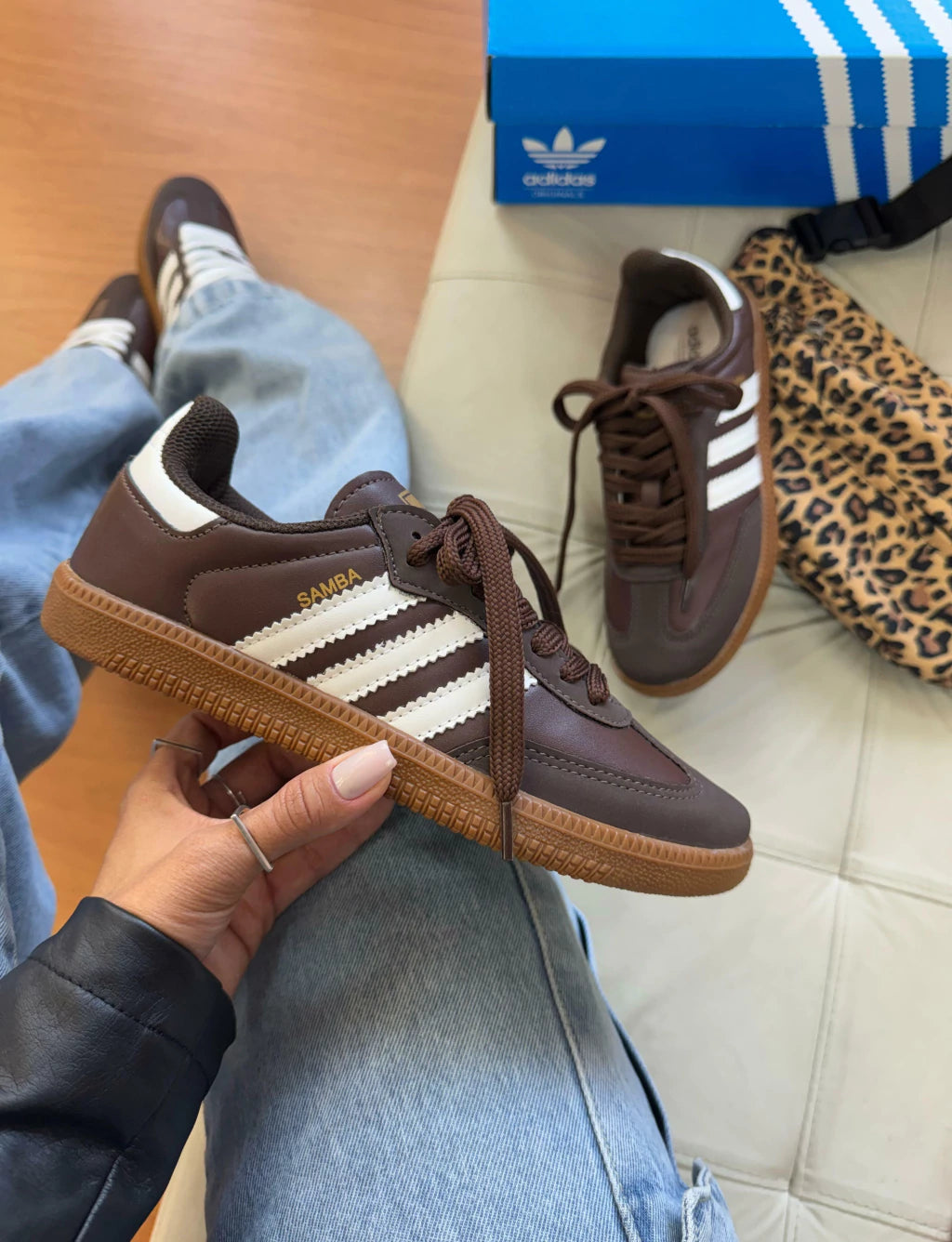 Samba OG Coffe/Branco (Sintético)