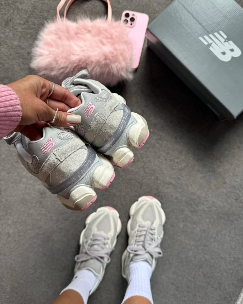 New 9060 Grey pink