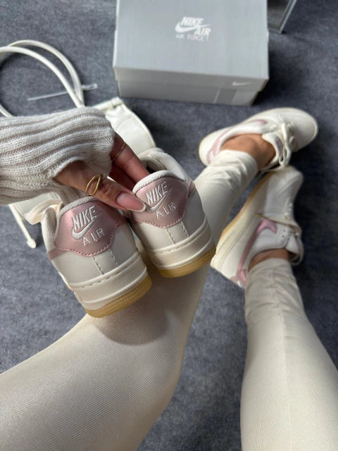 Air Force Off/Pink